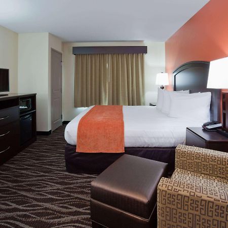 Americinn By Wyndham Waupun Экстерьер фото