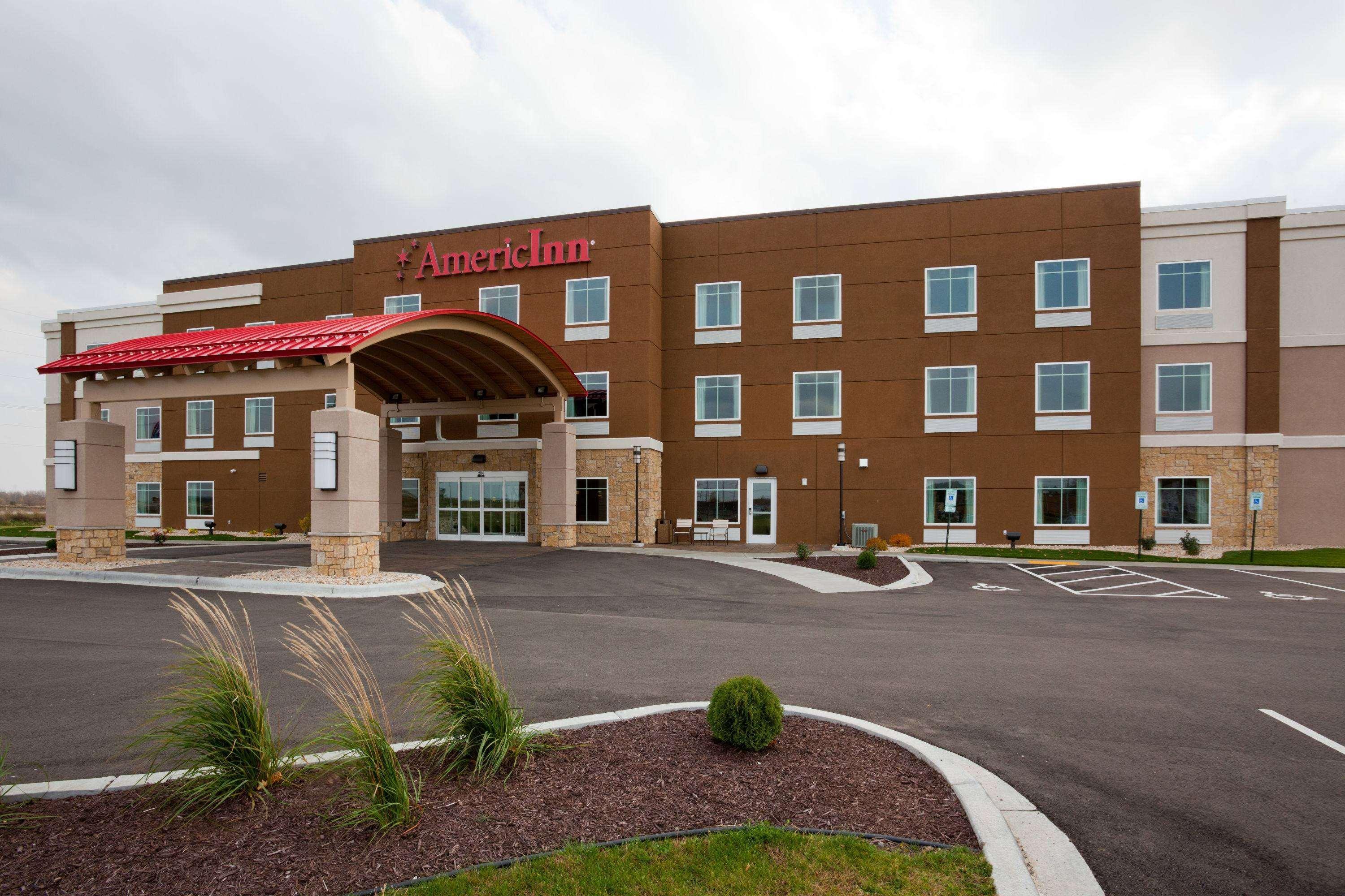 Americinn By Wyndham Waupun Экстерьер фото