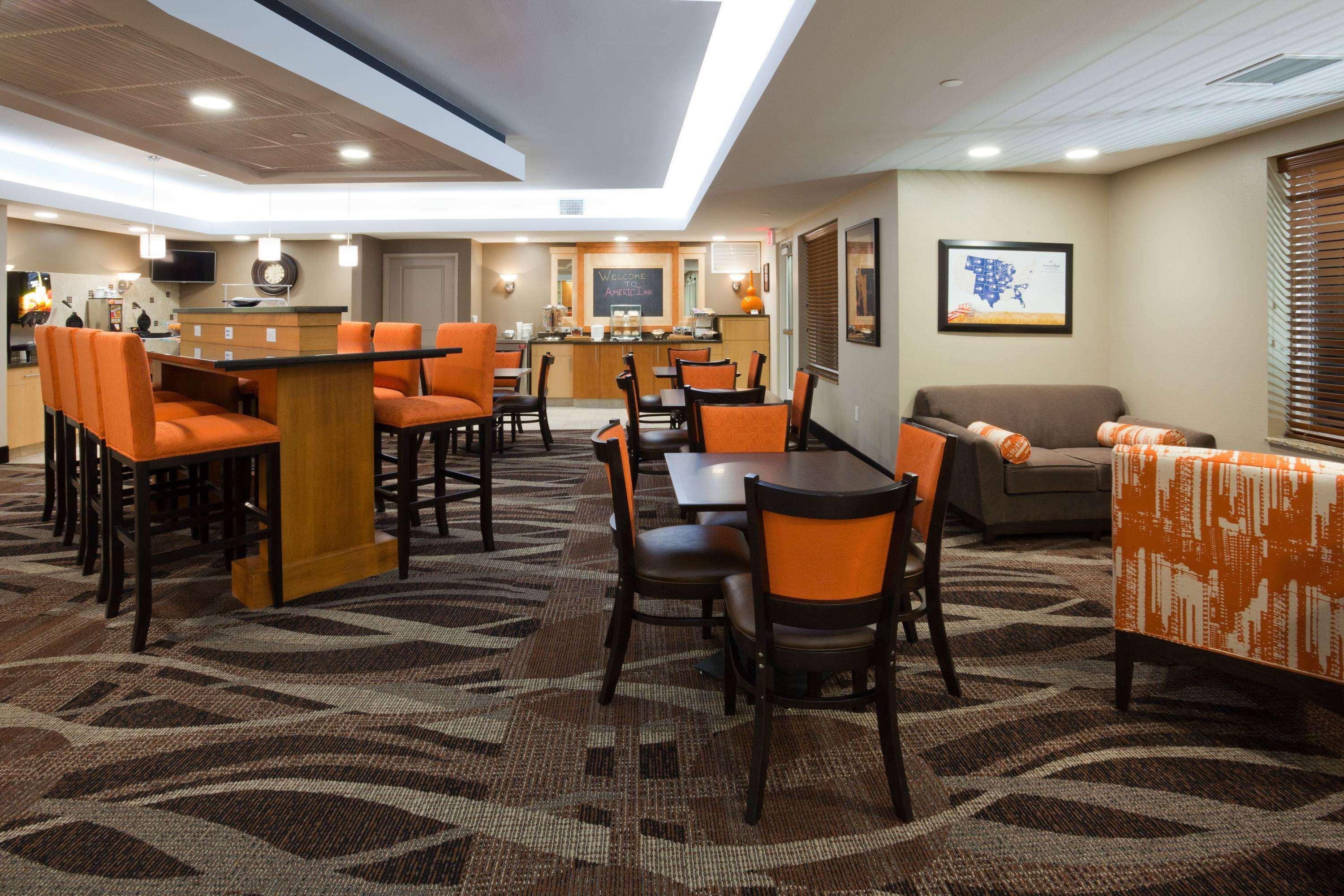 Americinn By Wyndham Waupun Экстерьер фото